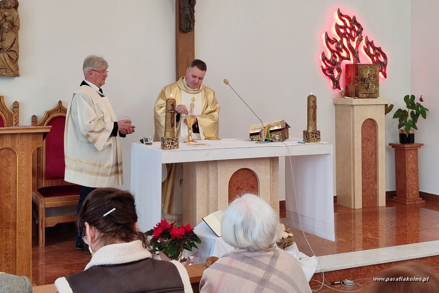 048 Sobota  - Eucharystia.jpg